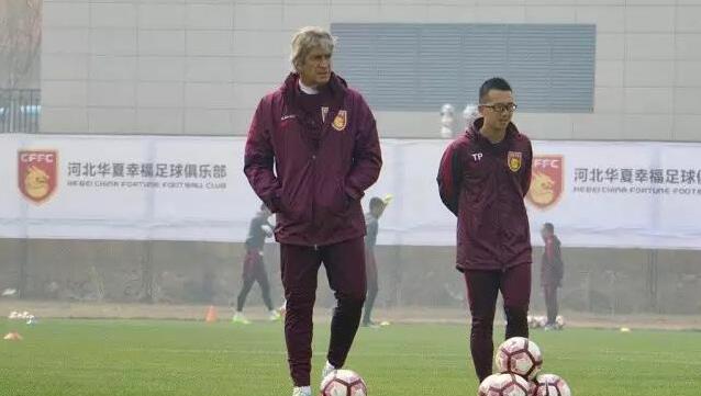 基地内部设置NPC互动等多种项目，使观众实现“一秒入戏”。